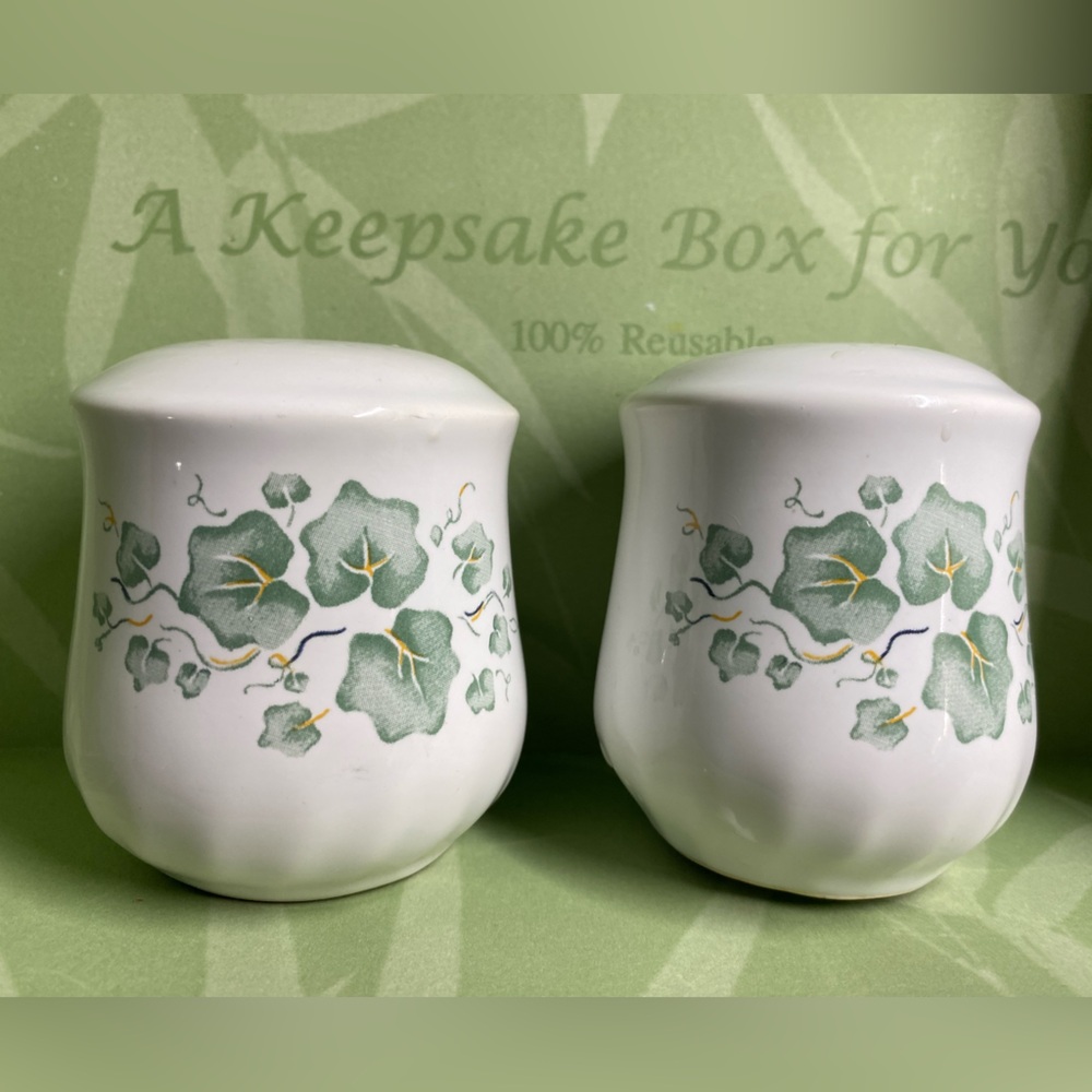 Vintage Corelle Coordinates salt & pepper shakers CALLAWAY pattern